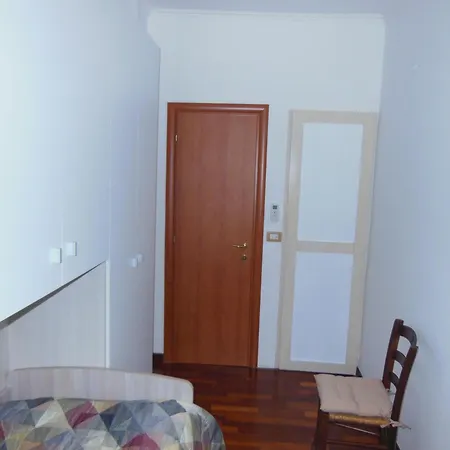 Gate 45 Intero Apartman